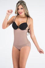 Load image into Gallery viewer, Panty girdle butt lifter Lady Ref. Dulce