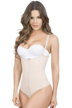 Cargar imagen en el visor de la galería, Faja tanga broches internos Maria E Ref. 9103/Final Sale