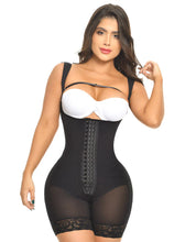 Cargar imagen en el visor de la galería, Ref 132 Fantastic line for enhanced buttocks and ultra waist. – Fantasy Lingerie NYC
