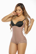 Cargar imagen en el visor de la galería, Fajas Salome Molding Belt Butt Lifter Ref 413CCB
