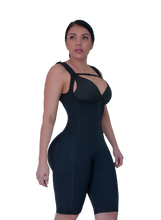 Load image into Gallery viewer, Fantasy hourglass girdle Ref 306A
